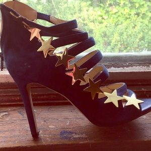 Like new Katy Perry heels 😱